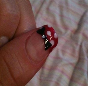 jolie-Nail-pouce